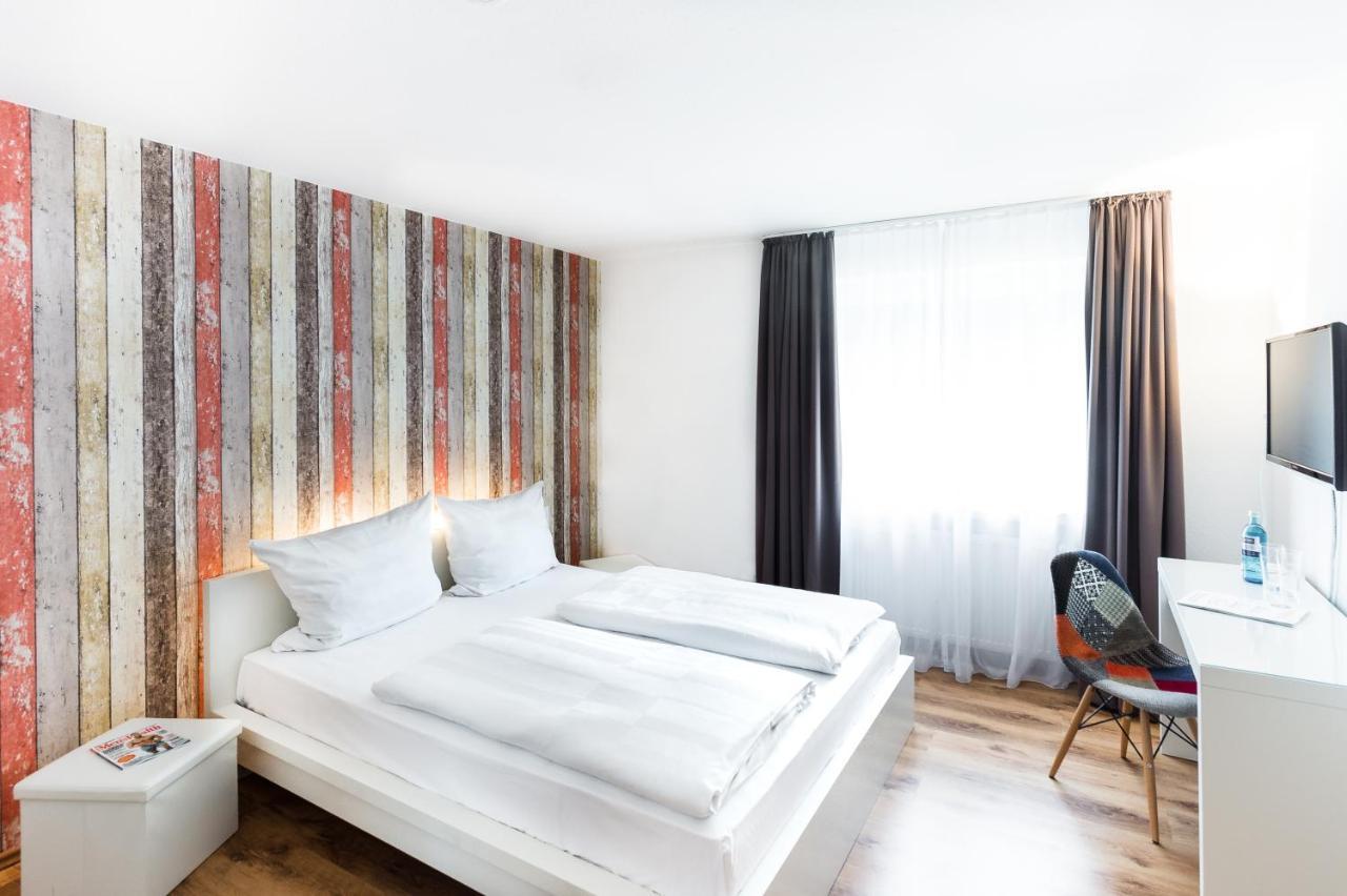 Haus Am Park - Ihr Gaestehaus In Velbert Bilik gambar